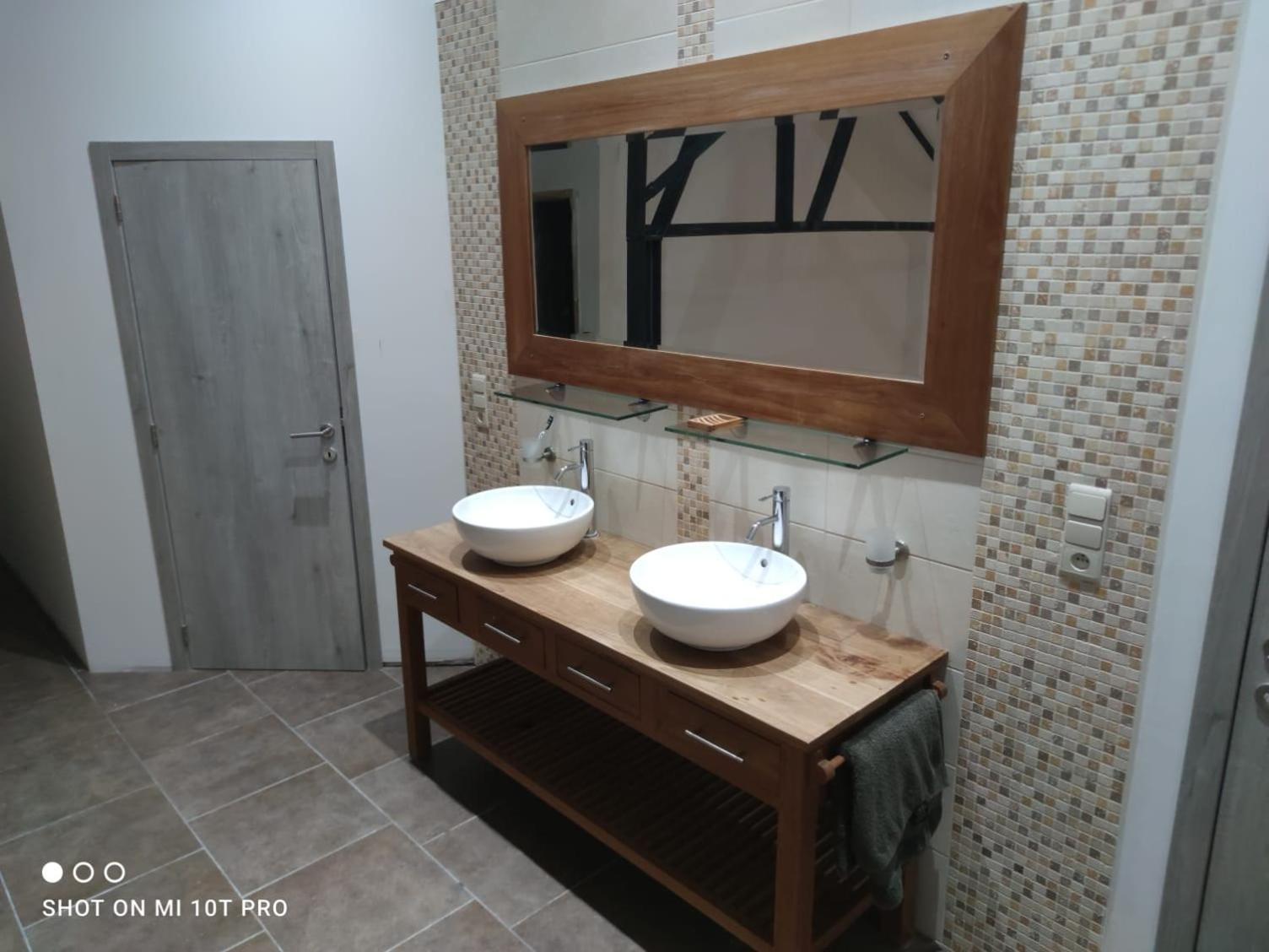 Belle Villa De Luxe Avec 8 Chambres 沙勒罗瓦 客房 照片