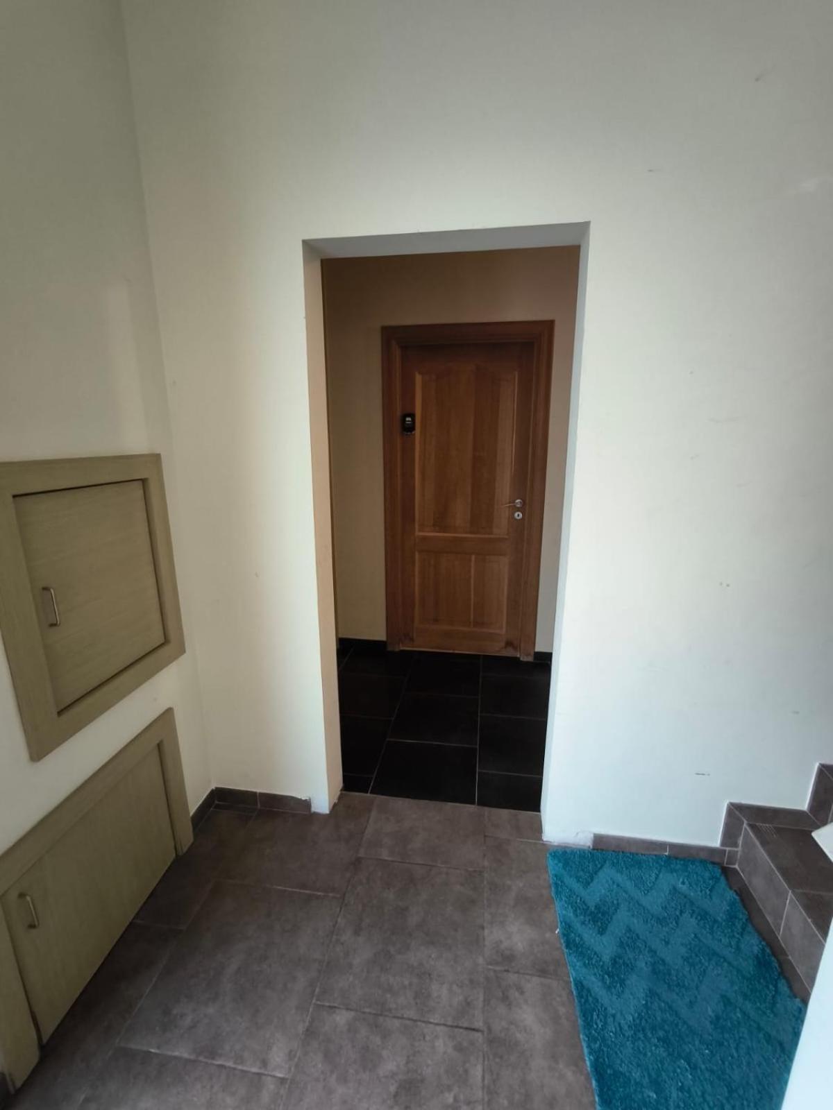 Belle Villa De Luxe Avec 8 Chambres 沙勒罗瓦 外观 照片